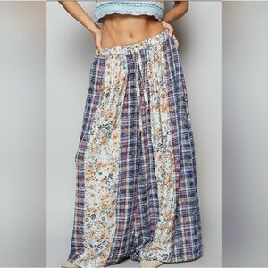 POL- NWT- Wide-leg Relaxed Fit Floral Pants
